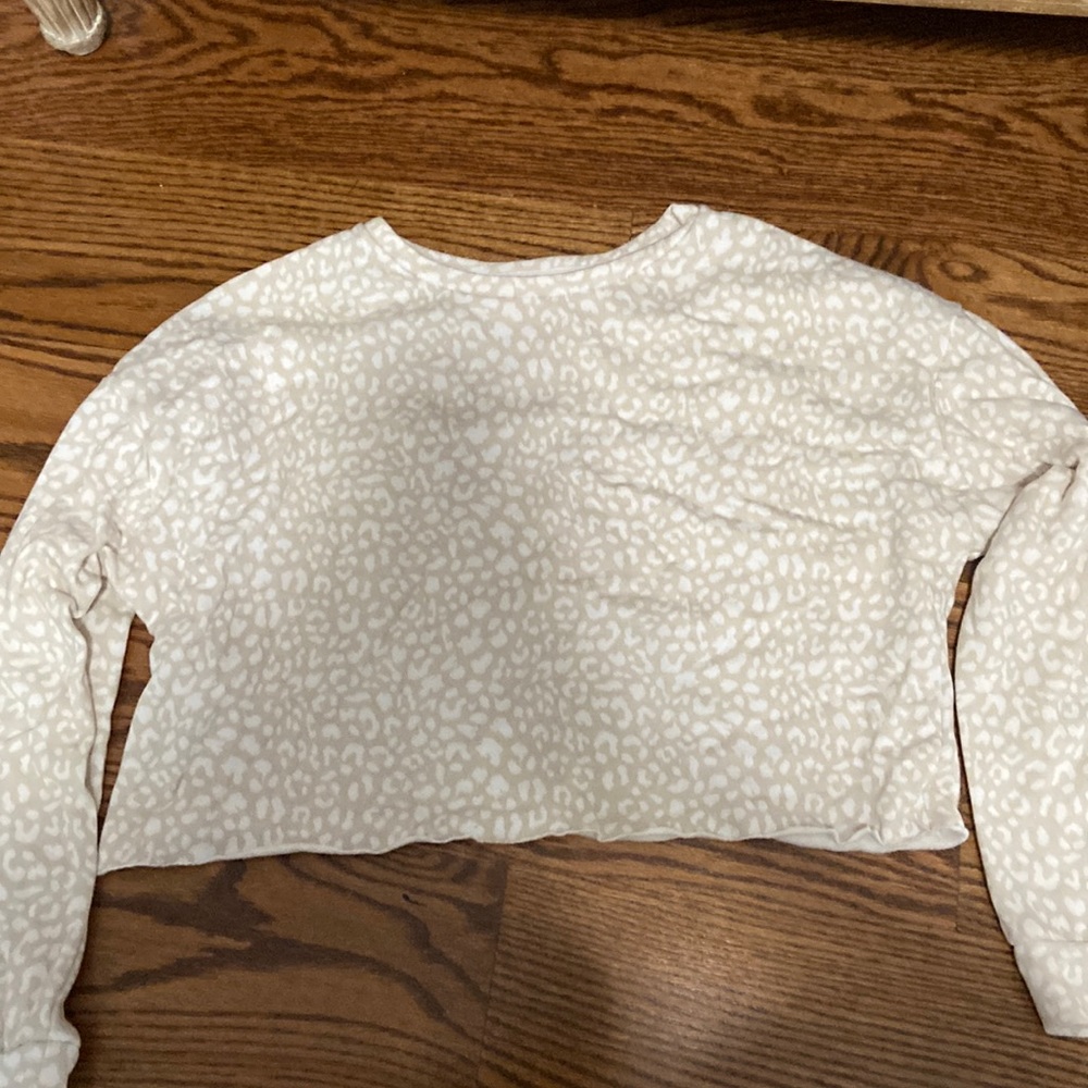 cropped crewneck